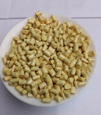 Le produit doit être présenté sous forme d'une couche d'acide acétique.